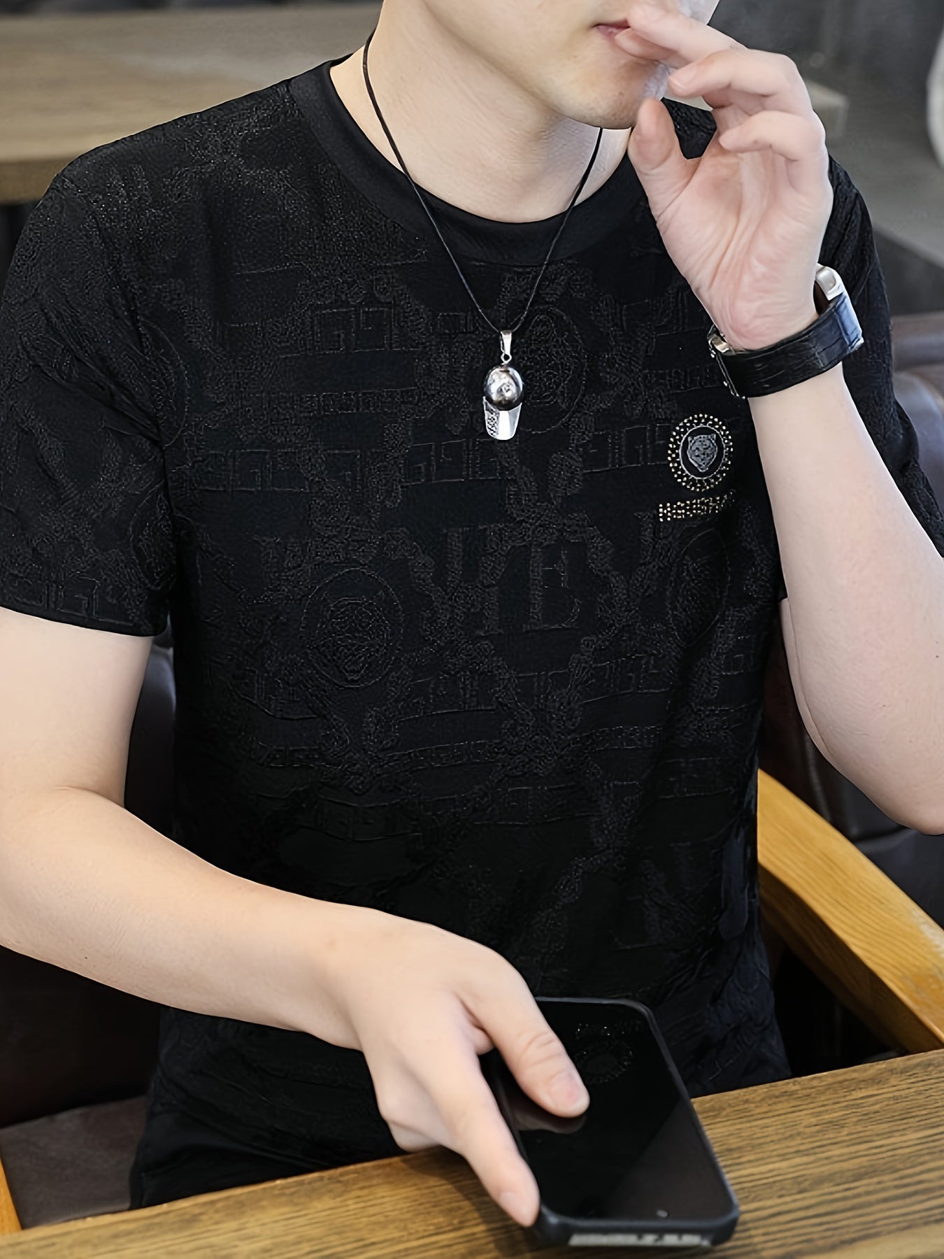 Men'S Elegant Black Short-Sleeve T-Shirt with Intricate Design - Casual Summer Top for Spring\u002FFall
